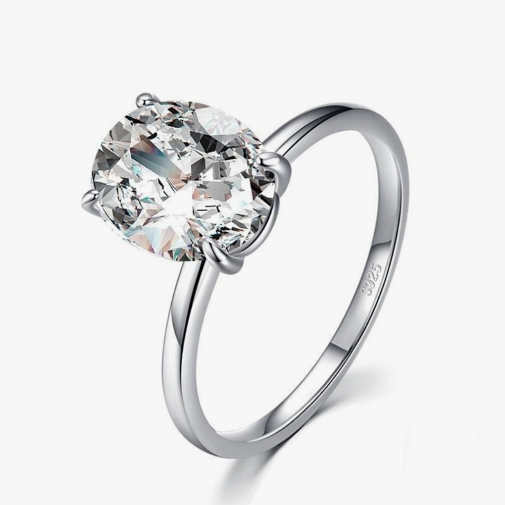 Stunning High Quality Oval Clear Zirconia Engagement Ring Solid 925